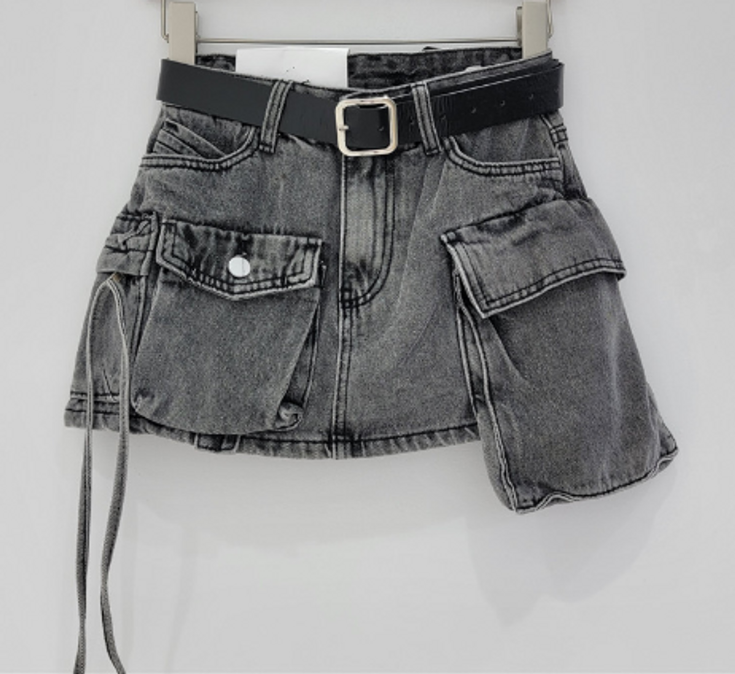 Stylish Pocket Cargo Denim Skirt for Everyday Wear