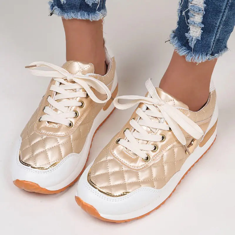 Quilted Pattern Lace-Up Casual Sneakers