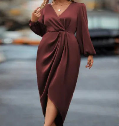 Elegant Dress with Lantern Sleeves