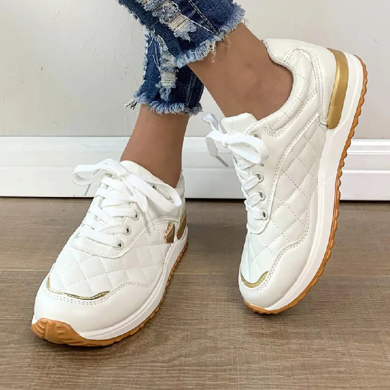 Quilted Pattern Lace-Up Casual Sneakers